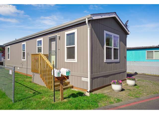 Property at 19605 River Rd #10, Gladstone, OR 97027, 2 beds, 1 bath