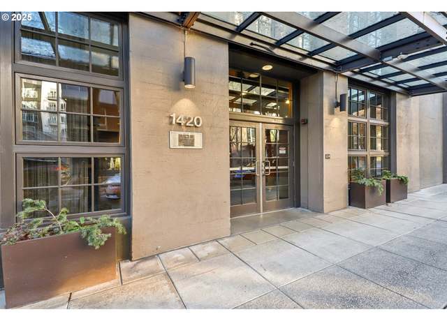 Property at 1420 NW Lovejoy St #518, Portland, OR 97209, 1 bed, 1 bath