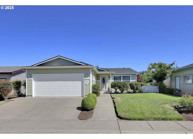 Property at 120 Tyson Dr, Cottage Grove, OR 97424, 2 beds, 2 baths