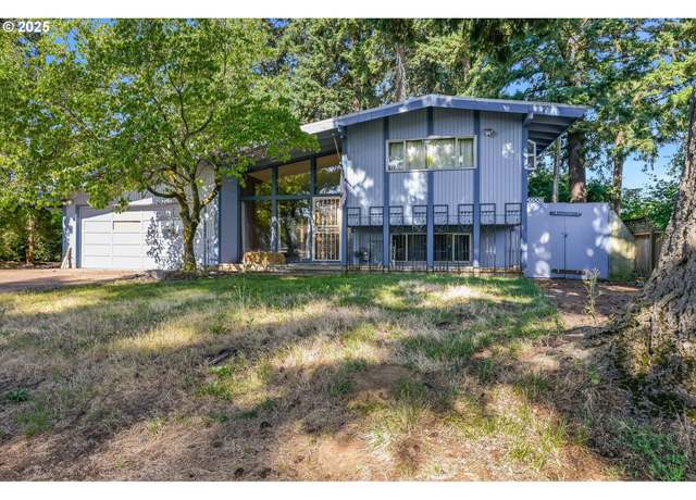 Property at 3955 SE 170th Ave, Portland, OR 97236, 3 beds, 2 baths