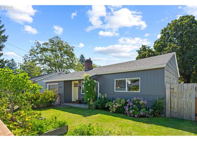 Property at 10028 SE Harold St, Portland, OR 97266, 2 beds, 1 bath