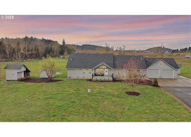Property at 28810 Royal Ave, Eugene, OR 97402, 4 beds, 2.5 baths