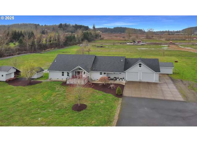 Property at 28810 Royal Ave, Eugene, OR 97402, 4 beds, 2.5 baths