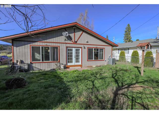 Property at 47696 Beaver St, Oakridge, OR 97463, 3 beds, 2 baths
