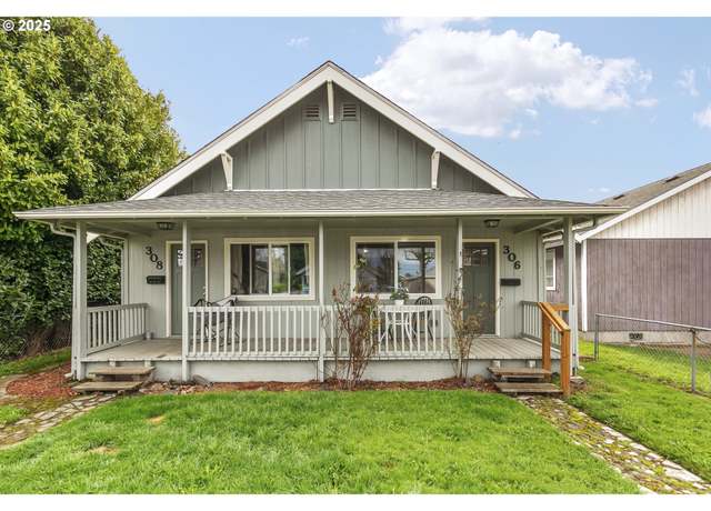 Property at 306 18th Ave, Longview, WA 98632, 2 beds, 2 baths
