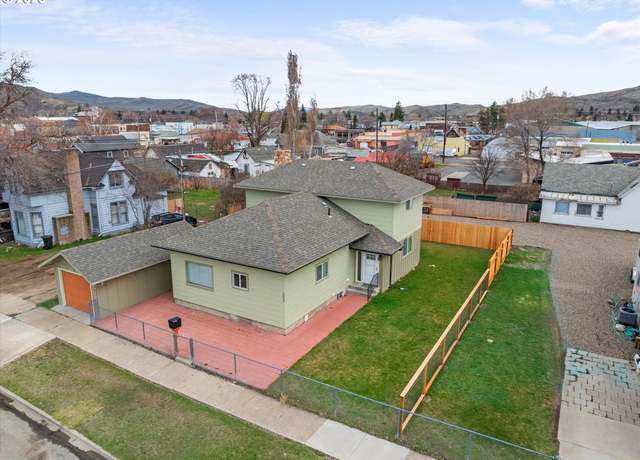 Property at 2833 Baker St, Baker City, OR 97814, 3 beds, 1 bath