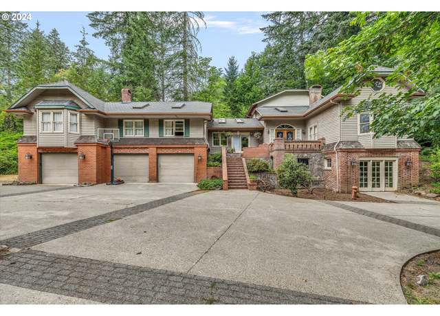 Property at 27530 SE Division Dr, Gresham, OR 97030, 4 beds, 3.5 baths