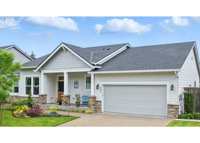 Property at 10894 SW Teal Crest Pl, Tigard, OR 97223, 3 beds, 2 baths