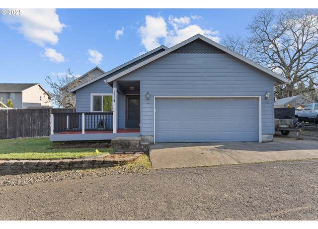 Property at 621 Kimberly Ct, Molalla, OR 97038, 3 beds, 2 baths