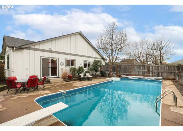Property at 2917 Dry Creek Rd, Eugene, OR 97404, 4 beds, 2 baths