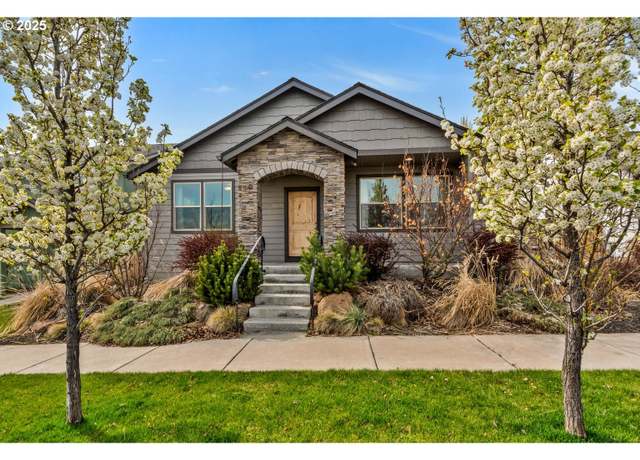 Property at Voltera Pl, Bend, OR 97702, 3 beds, 2 baths