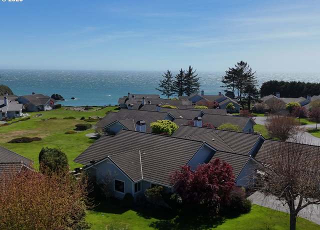 Property at 204 Schooner Bay Dr, Brookings, OR 97415, 3 beds, 2 baths