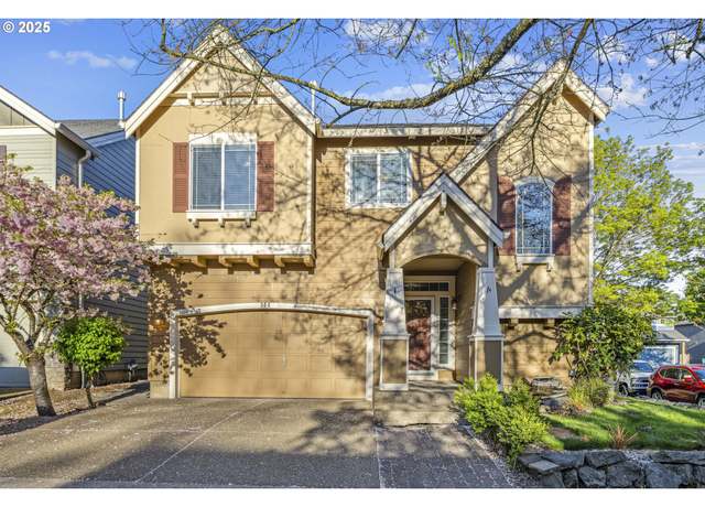 Property at 308 Oak Leaf St, Newberg, OR 97132, 3 beds, 2.5 baths
