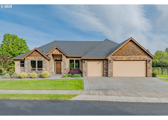 Property at 1818 SW 25th Cir, Battle Ground, WA 98604, 3 beds, 2.5 baths