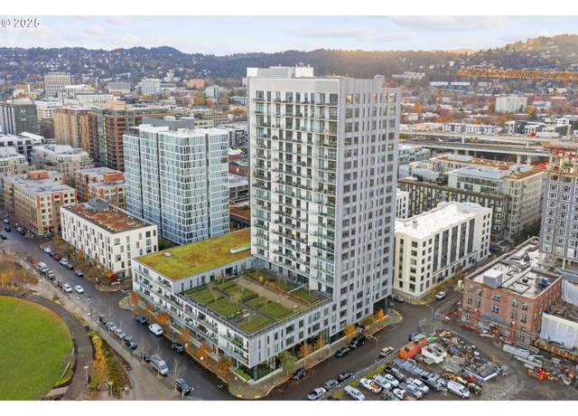 Property at 1150 NW Quimby St #608, Portland, OR 97209, 2 beds, 2.5 baths
