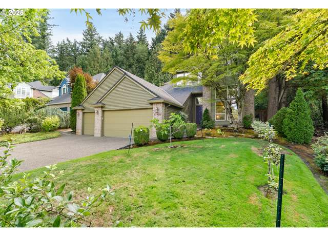 Property at 12428 SW 55th Pl, Portland, OR 97219, 4 beds, 2.5 baths