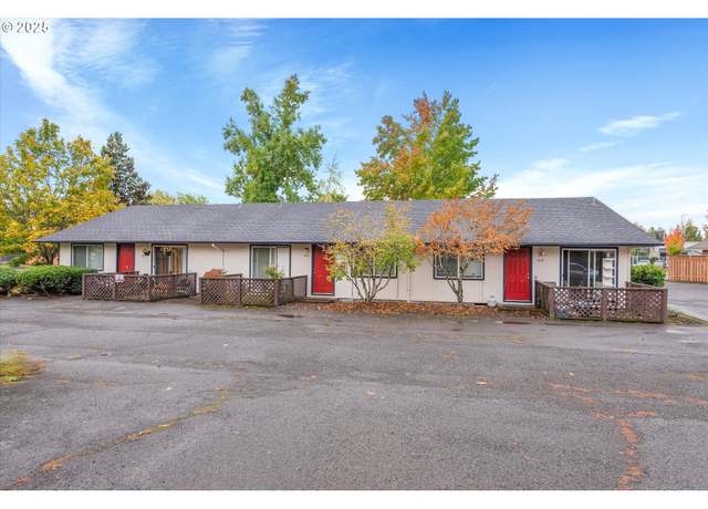 Property at 1825 NE Roberts Ave, Gresham, OR 97030, 6 beds, 3 baths