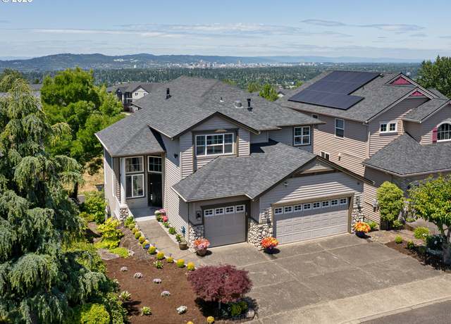 Property at 8833 SE Bristol Park Dr, Happy Valley, OR 97086, 4 beds, 3.5 baths