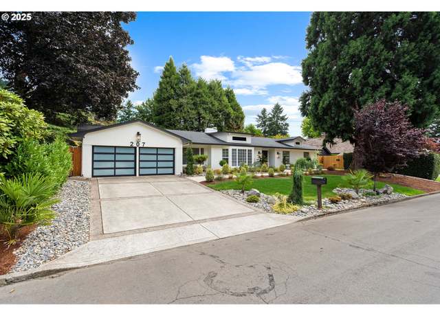 Property at 207 Phoenix Way, Vancouver, WA 98661, 5 beds, 3 baths