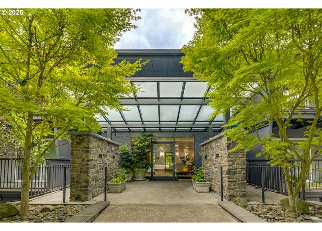 Property at 16250 Pacific Hwy #75, Lake Oswego, OR 97034, 3 beds, 2 baths
