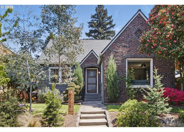 Property at 5924 NE 27th Ave, Portland, OR 97211, 4 beds, 2 baths