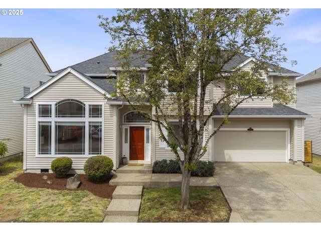 Property at 8967 SW Greening Ln, Tigard, OR 97224, 4 beds, 2.5 baths