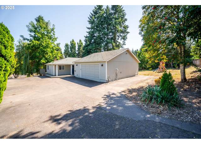 Property at 1925 16th St, West Linn, OR 97068, 3 beds, 2 baths