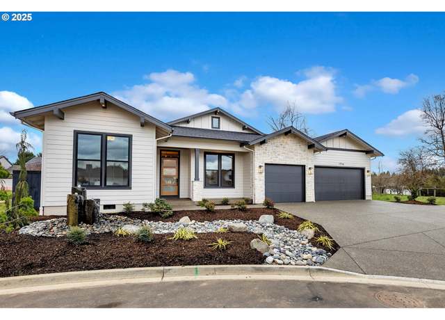 Property at 17716 NE 25th Ct, Ridgefield, WA 98642, 4 beds, 2.5 baths