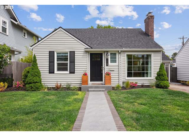 Property at 118 E 36th St, Vancouver, WA 98663, 4 beds, 2 baths
