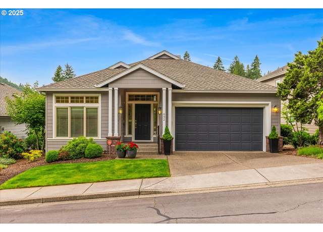 Property at 692 SE 38th Dr, Gresham, OR 97080, 2 beds, 2.5 baths