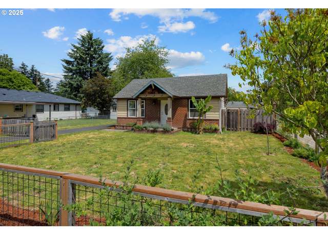 Property at 3804 SE 130th Ave, Portland, OR 97236, 4 beds, 2 baths