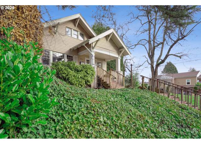 Property at 8921 SE Washington St, Portland, OR 97216, 4 beds, 3 baths