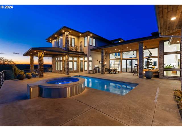 Property at 11600 NE 188th Ct, Brush Prairie, WA 98606, 4 beds, 5.5 baths