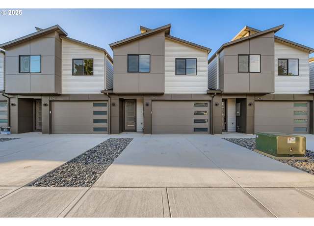 Property at 12603 NE 114th St, Vancouver, WA 98682, 3 beds, 2.5 baths