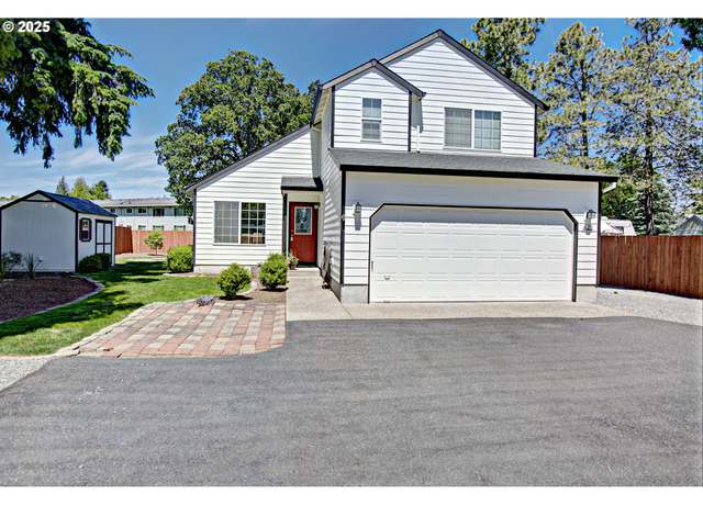 Property at 425 Warner St, Oregon City, OR 97045, 3 beds, 2.5 baths