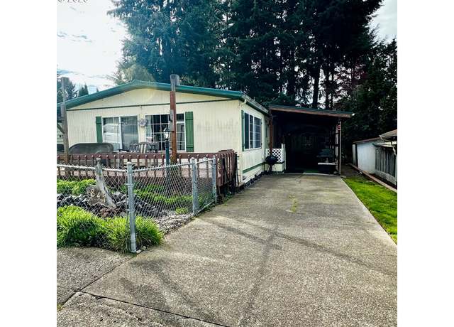 Property at 847 Vista Ct, Reedsport, OR 97467, 2 beds, 2 baths