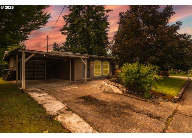 Property at 742 Shangri LA Ave, Salem, OR 97303, 3 beds, 1 bath