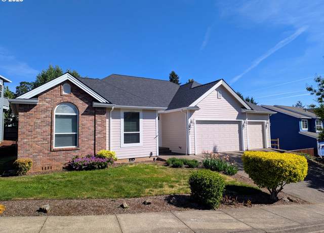 Property at 2067 SE Alex Ave, Salem, OR 97302, 4 beds, 2.5 baths