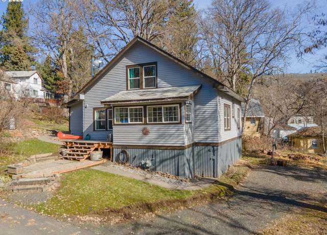 Property at 211 Hill Ave, Klickitat, WA 98628, 4 beds, 1 bath