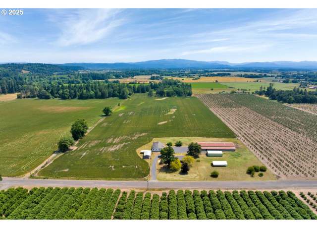 Property at 36647 Gilkey Rd, Scio, OR 97374, 3 beds, 2 baths