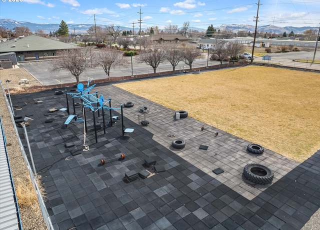 Property at 2505 Cove Ave, La Grande, OR 97850