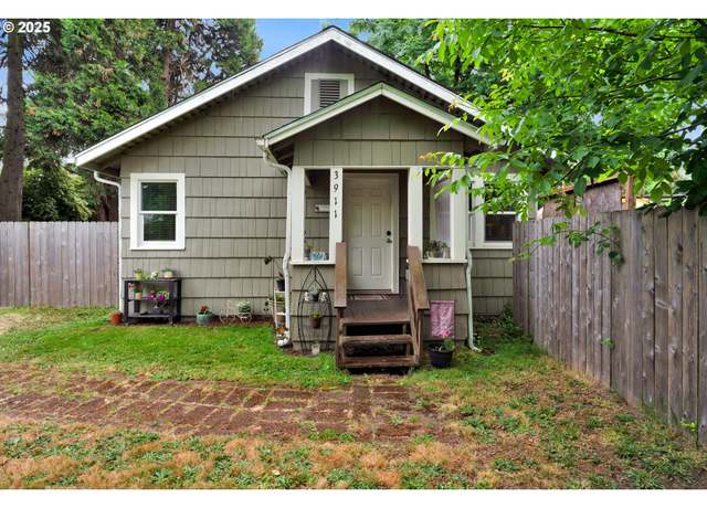 Property at 3911 E 16th Ave, Eugene, OR 97403, 2 beds, 1 bath