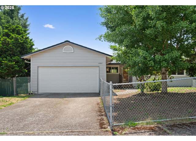 Property at 1482 SW 5th Pl, Gresham, OR 97080, 4 beds, 3 baths