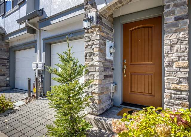 Property at 17030 SW Rocky Ramble Ln, Sherwood, OR 97140, 2 beds, 2 baths