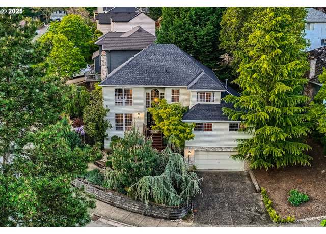 Property at 14525 SW Chesterfield Ln, Portland, OR 97224, 5 beds, 2.5 baths