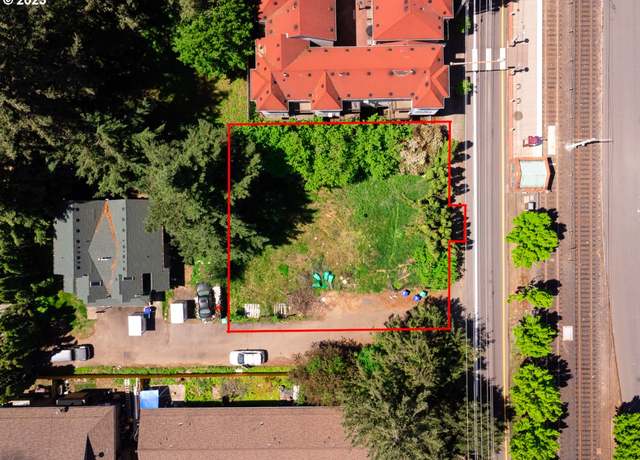 Property at 17310 E Burnside St, Portland, OR 97233