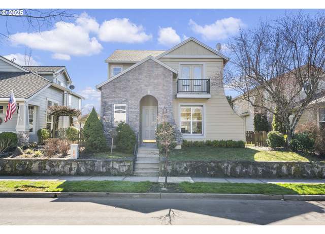 Property at 6146 NE Copper Beech Dr, Hillsboro, OR 97124, 2 beds, 2.5 baths