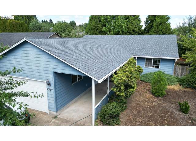 Property at 2317 SW Peggy St, Mcminnville, OR 97128, 3 beds, 3 baths