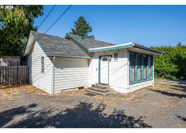 Property at 1525 Park Ave, Eugene, OR 97404, 3 beds, 2 baths