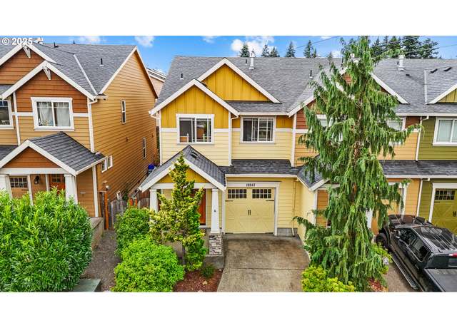 Property at 19947 Trade Way, Oregon City, OR 97045, 3 beds, 2.5 baths